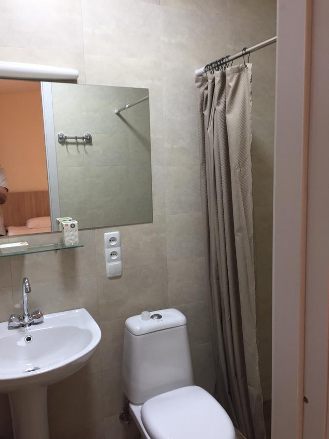 R And B Hotel Borjomi ภายนอก รูปภาพ