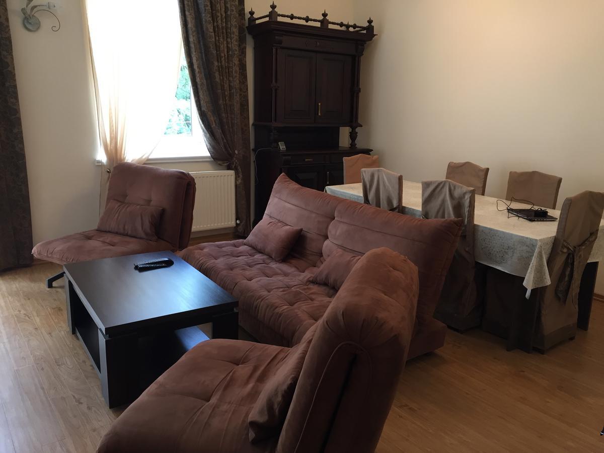 R And B Hotel Borjomi ภายนอก รูปภาพ
