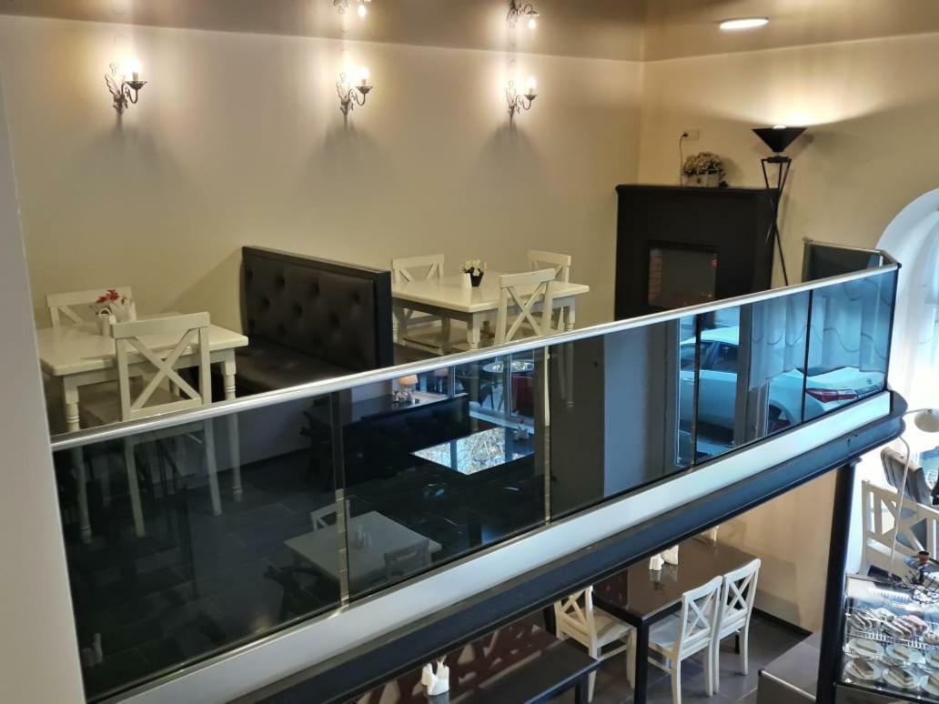 R And B Hotel Borjomi ภายนอก รูปภาพ